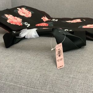 Victoria’s Secret weekender travel bag